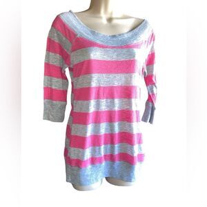 No boundaries pink and gray top size M